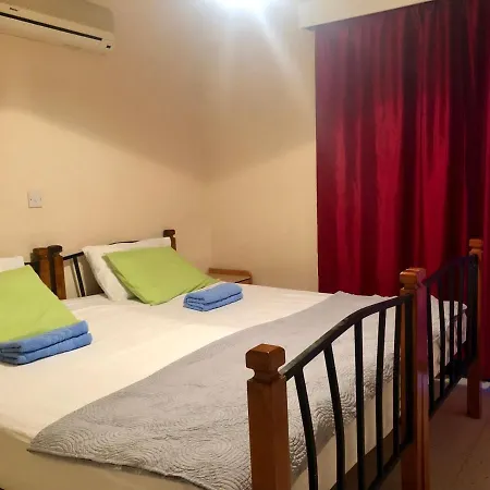 Cozy 1-bedroom Apt Near To The Sea And Center Larnaca
