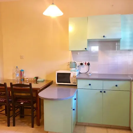Apartmán Cozy 1-bedroom Apt Near To The Sea And Center