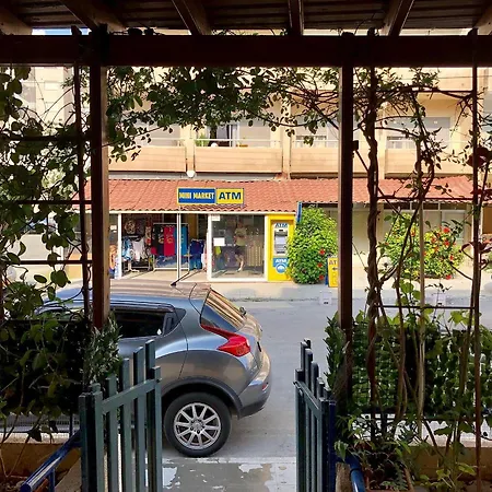 Lejlighed Cozy 1-bedroom Apt Near To The Sea And Center *